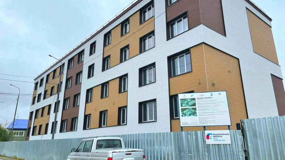    В Тазовском приступили к чистовой отделке квартир в 3 новых домах
