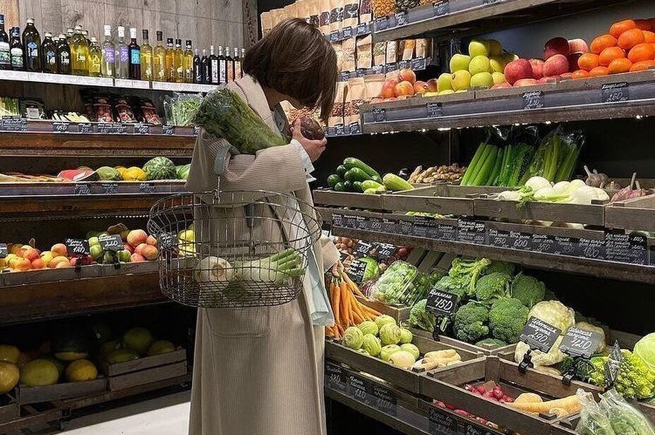     5 продуктов, которые помогут замедлить старение: советы терапевта