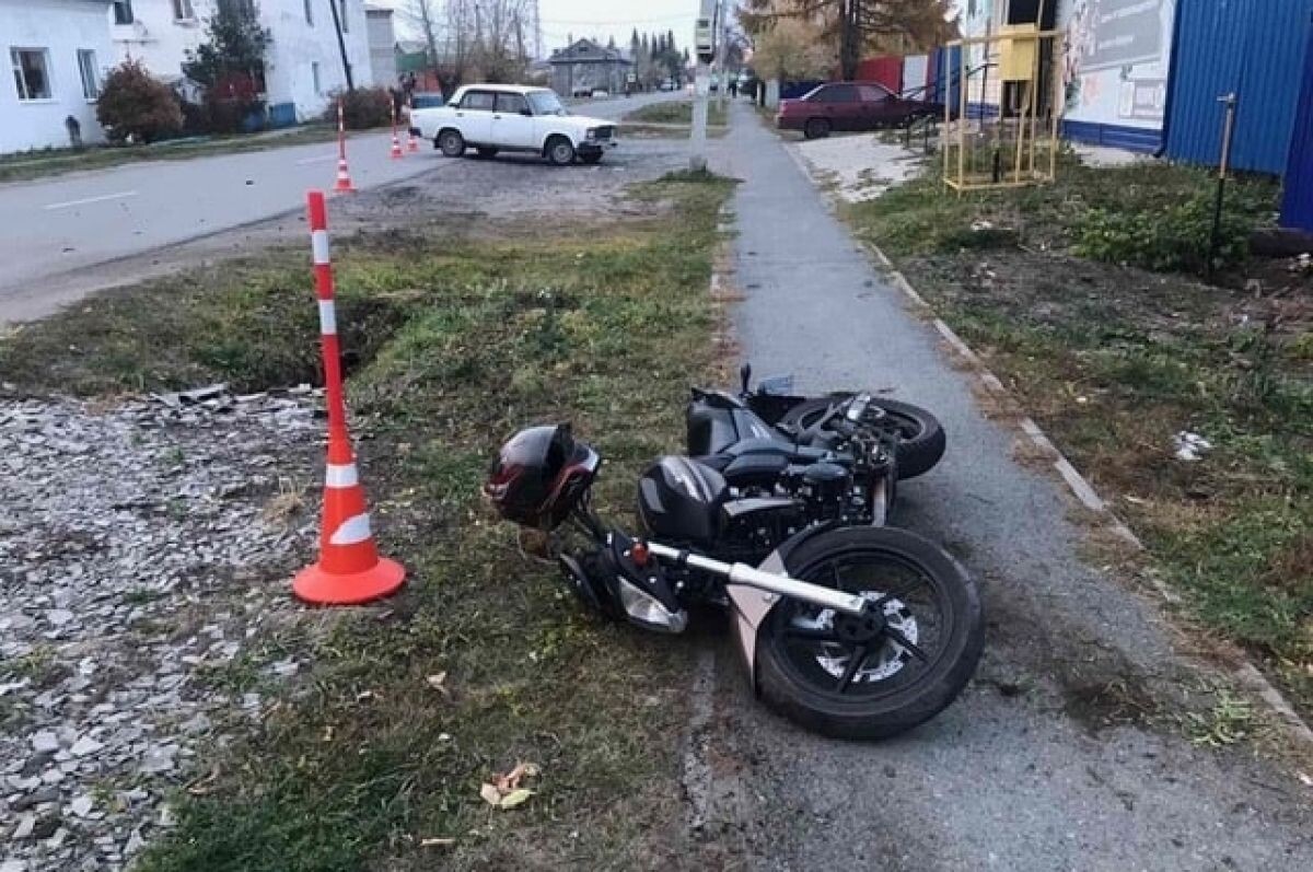    Под Тюменью произошло ДТП с участием несовершеннолетнего мотоциклиста