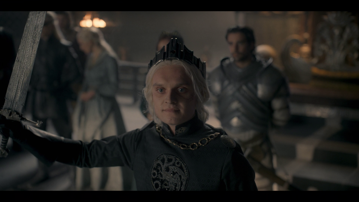 На Эйгоне корона Эйгона Завоевателя