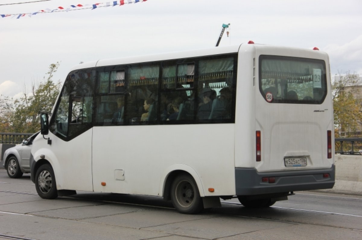    Жительница Новосибирска пожаловалась на опасную маршрутку