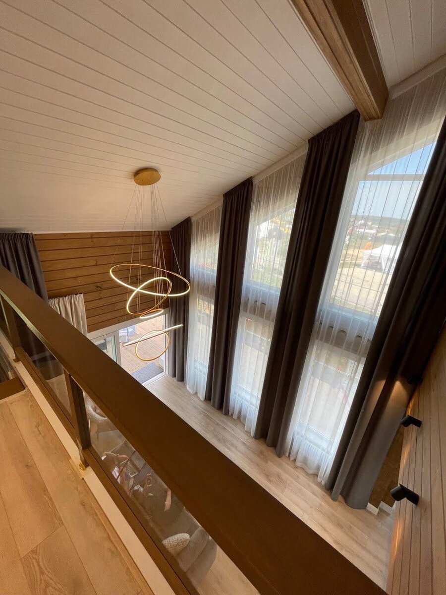 Дом по проекту Грэй: https://dom-forest.ru/projects/person_projects/dom-po-proektu-grey/