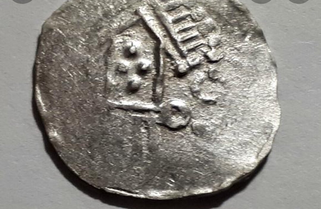 Средневековый денарий. 