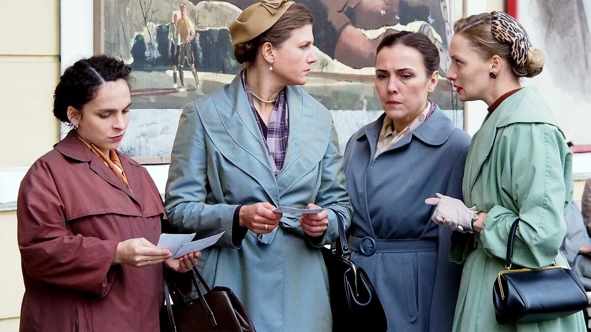 По мотивом английского детектива....