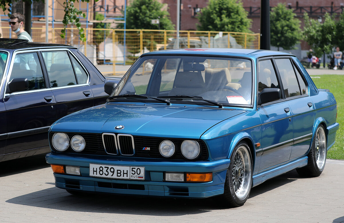 BMW 5 Series 1985 года выпуска