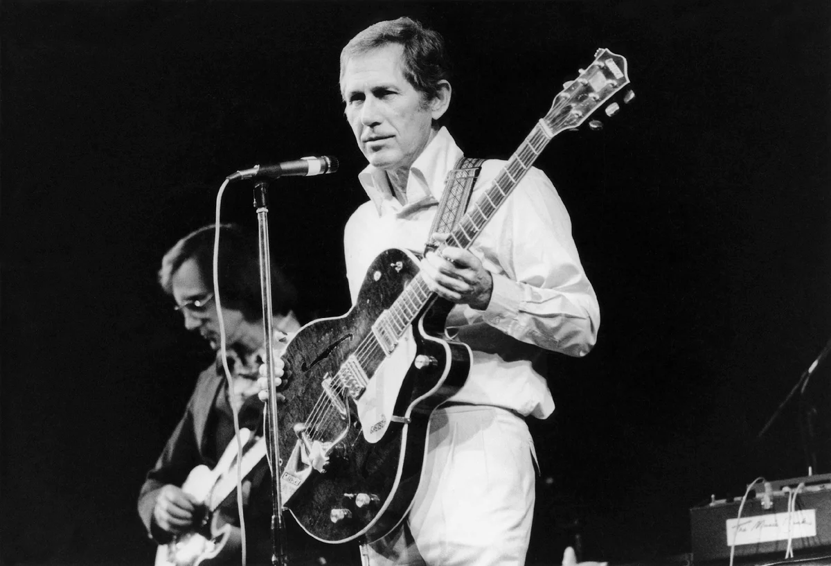 Chet Atkins.