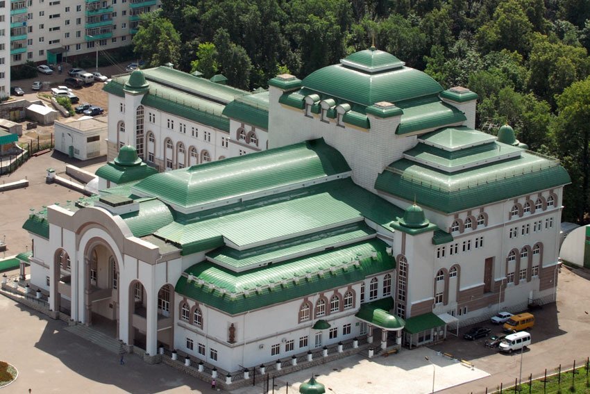 Театр "Нур" - одно из красивых архитектурных сооружений столицы Башкортостана. 
Фото: kudaufa.ru