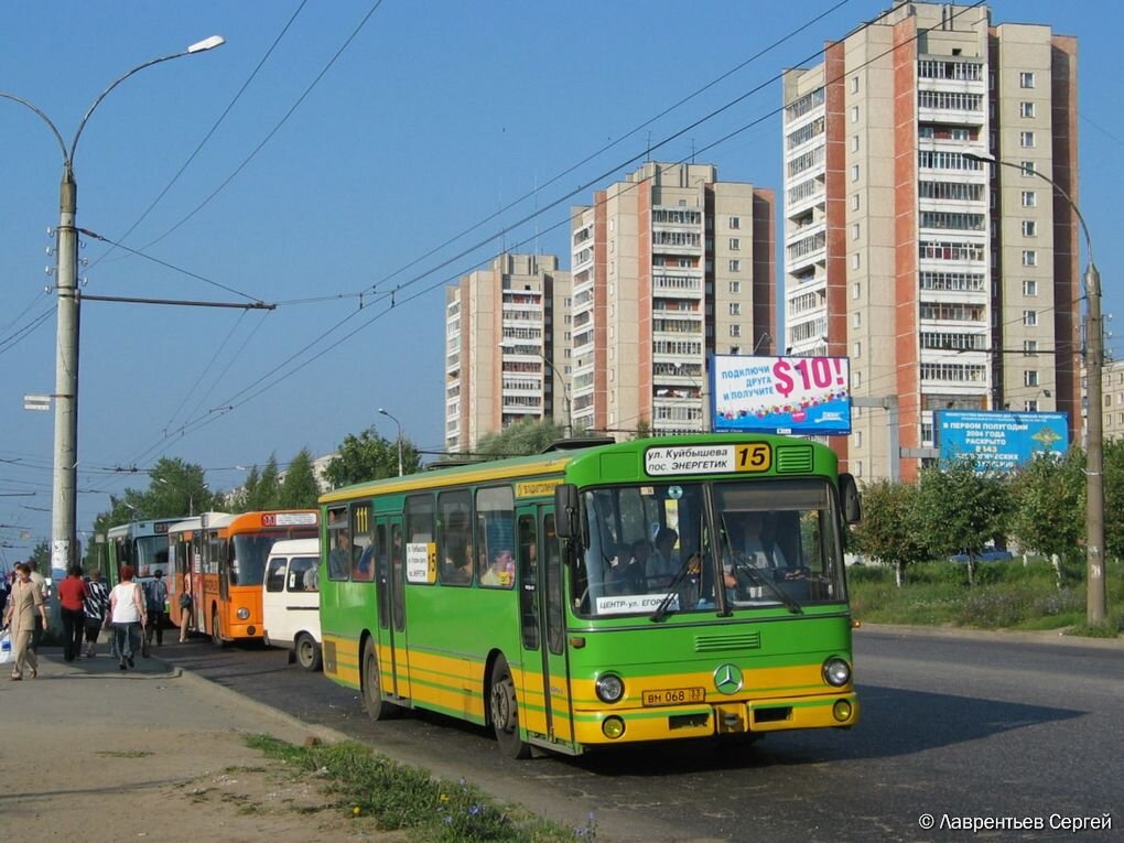 На автобус 64
