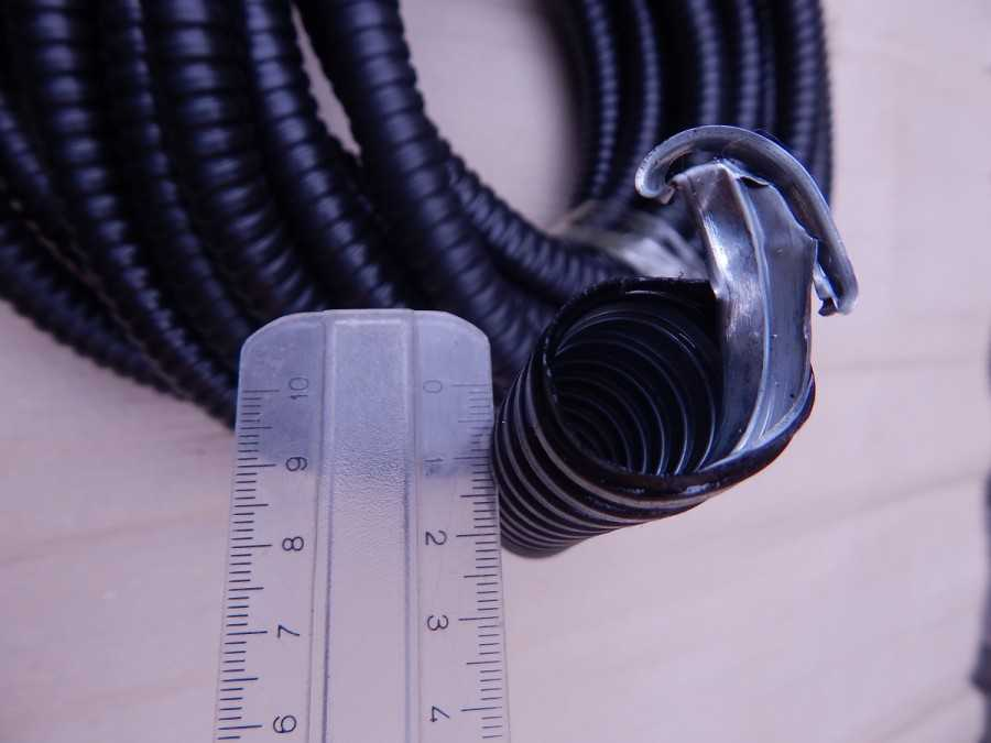 Кабель ухл. Гофра для кабеля Меркури. 241248267r гофра для проводки. Гофра металлические для кабеля ø50мм. Гофра для кабеля Меркури размер.