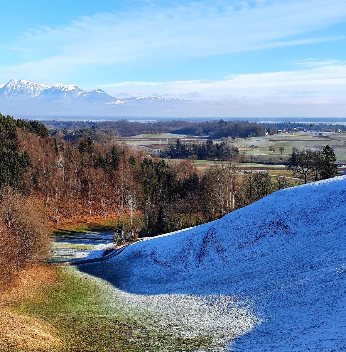 Где-то на Шкофьей-Локой (словенский городок недалеко от Любляны)