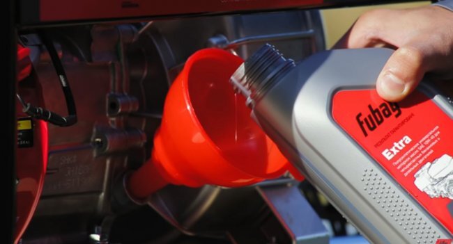 Если же транспортное средство имеет большой пробег, лучше всего использовать именно полусинтетику