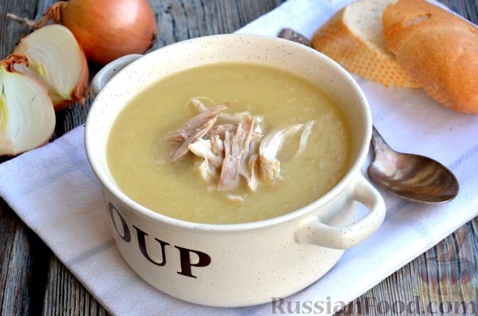 курица (цыплёнок), лук репчатый, морковь, масло сливочное, соль, перец чёрный молотый