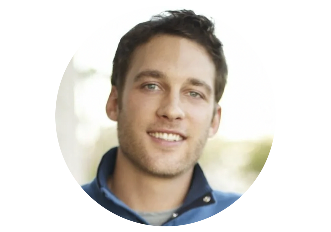 Дмитрий, создатель и владелец магазина автозапчастей «РазБал»