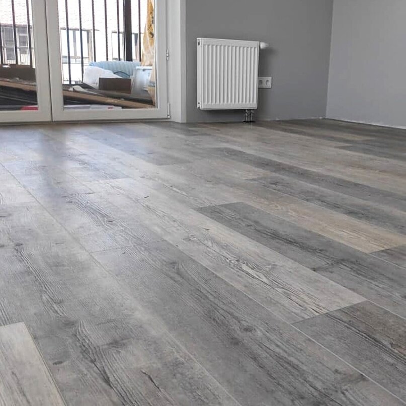 Отправная точка - цвет и фактура пола.