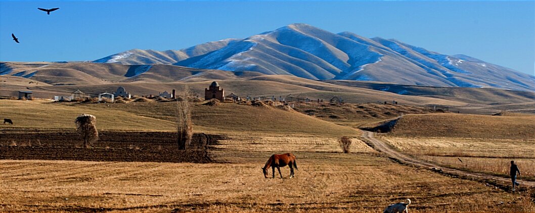 Тишина. Фотограф: Дмитрий Лысогоров. Киргизия. Фото с сайта rasfokus.ru, обработка автора