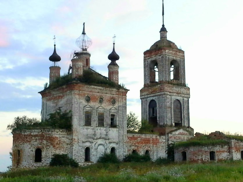 ЦЕРКОВЬ ФЛОРА И ЛАВРА. 1803 г. ФОТО АВТОРА.
