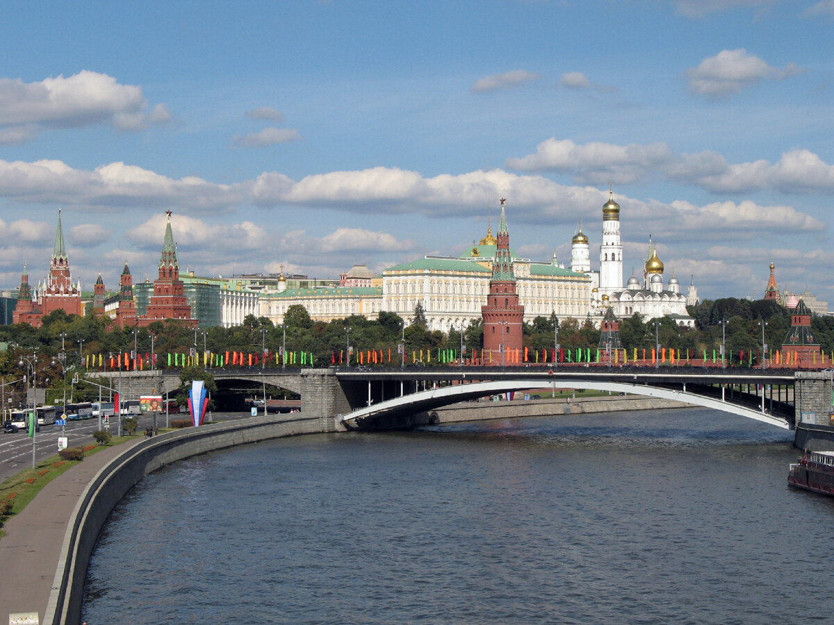 Кремль и Каменный мост.