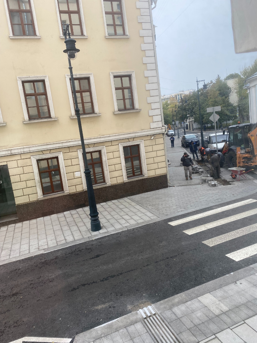 Большой Левшинский сразу после укладки плитки!!!