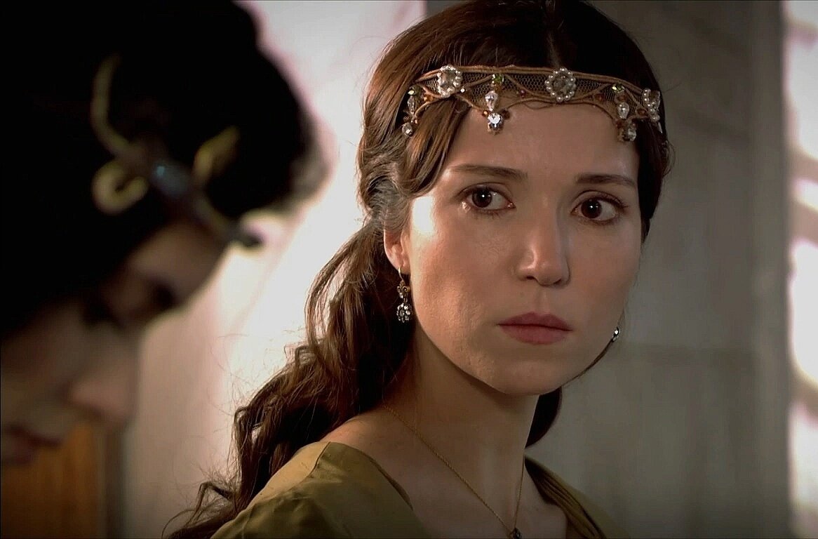 Авторский скрин в обработке. Хатидже искренне жаль Хюррем