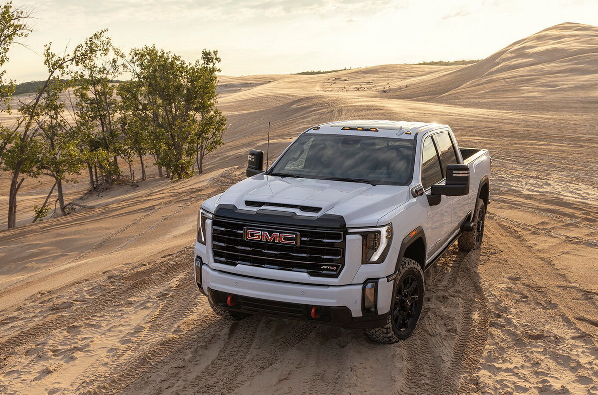   Обновленный GMC Sierra HD с внедорожным пакетом AT4X