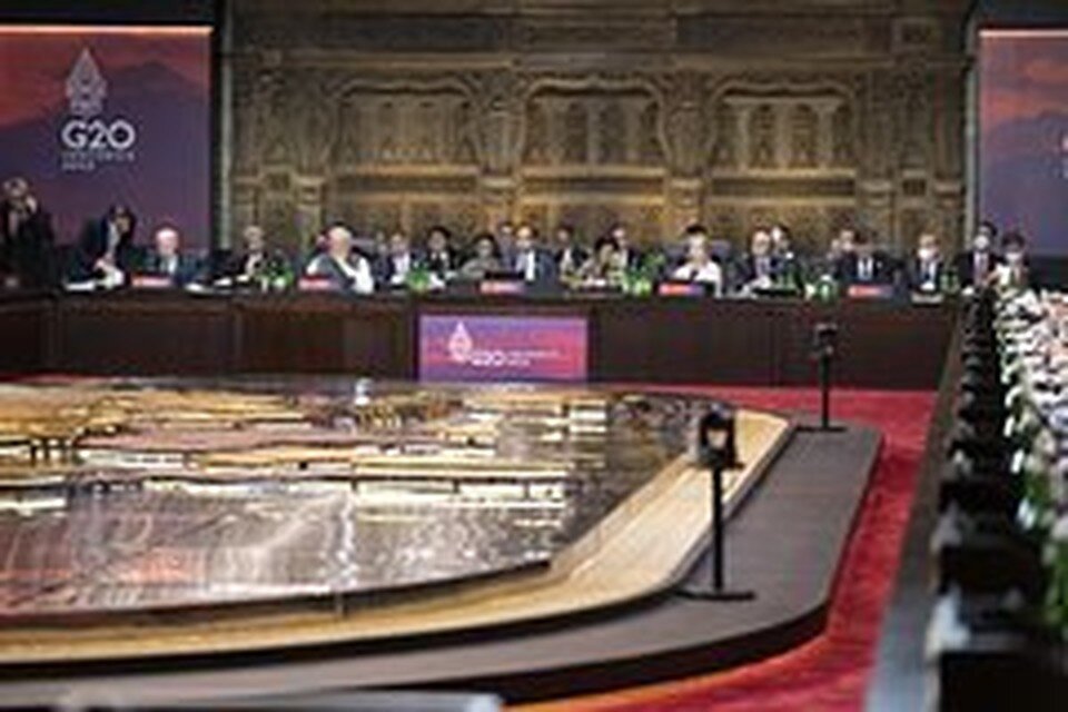     Шерпа РФ Лукаш: декларация саммита G20 показывает, что голос G7 уже не доминирует  GLOBAL LOOK PRESS