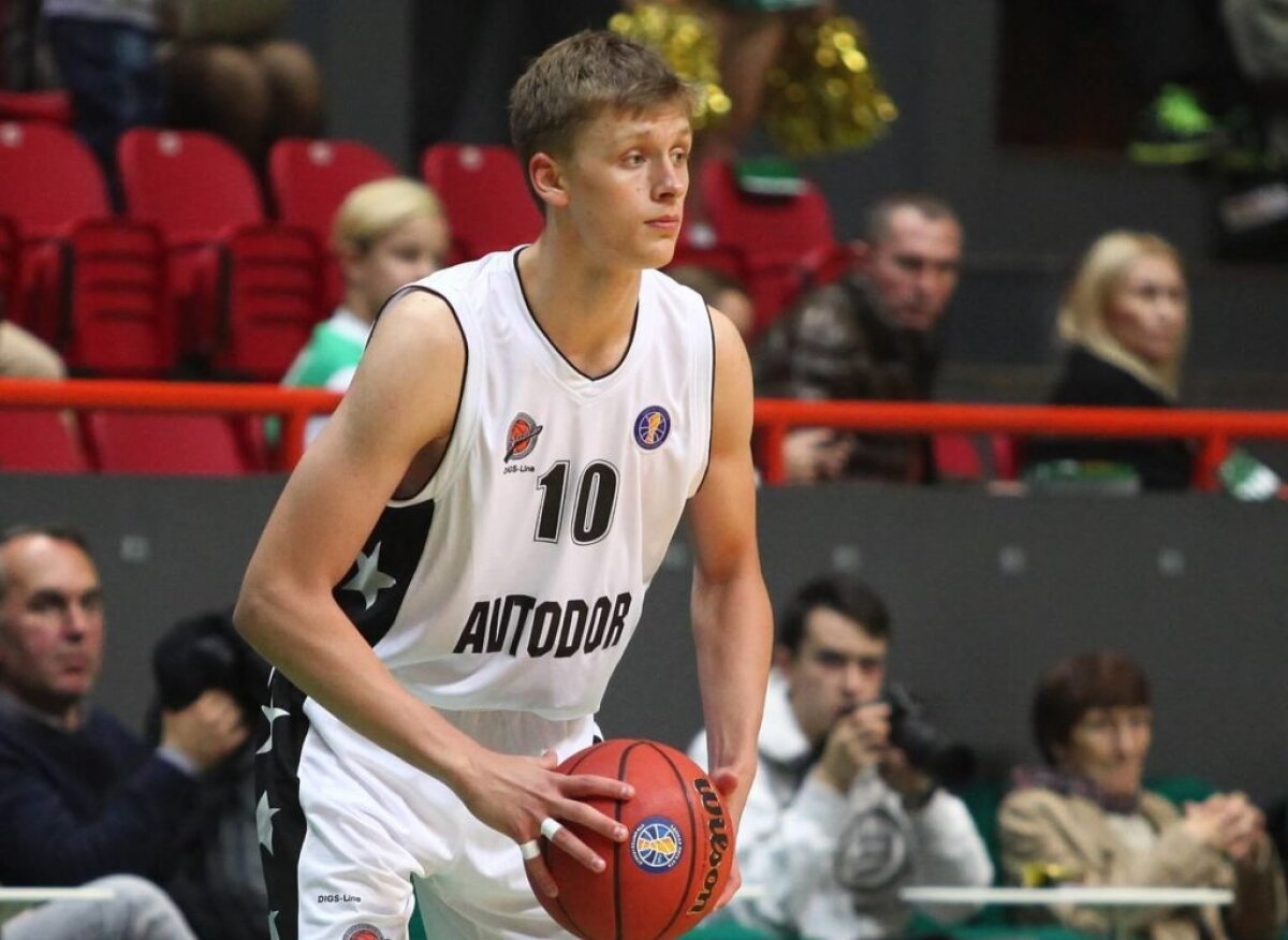 Никита Михайловский баскетбол