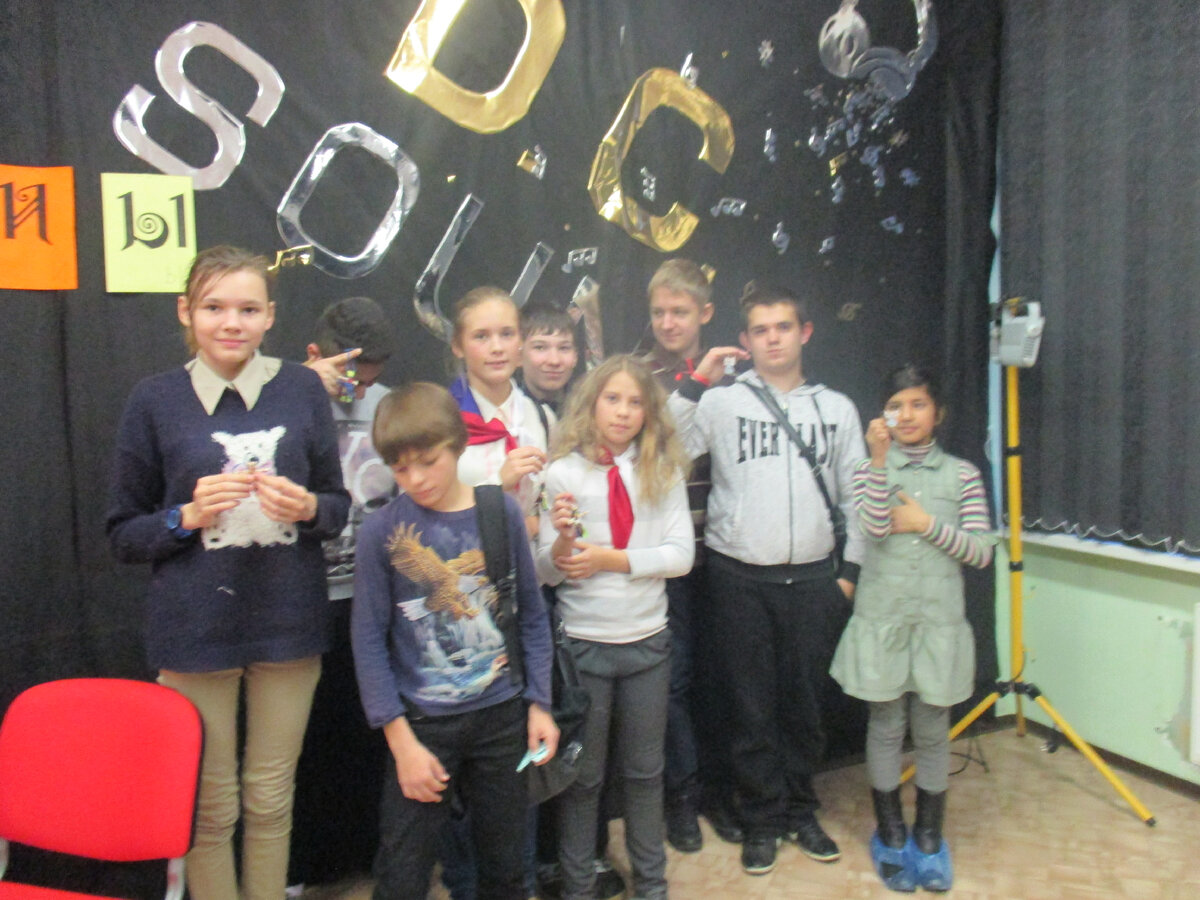 МК в районе по изготовлению куколки-кувадки (оберега для детского здоровья). Как раз готовились к эпидемии гриппа :)))