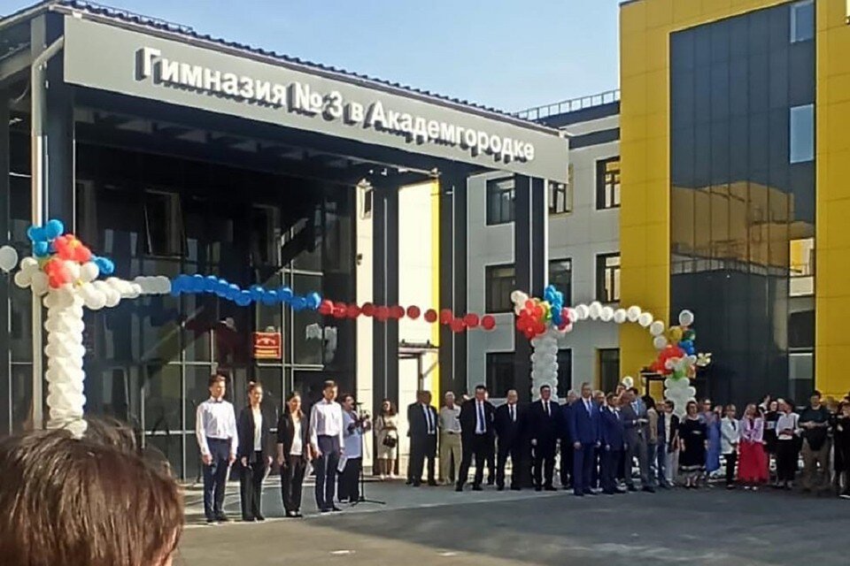     В Новосибирске исполнилась двадцатилетняя мечта жителей Академгородка. Фото: Заксобрание НСО.