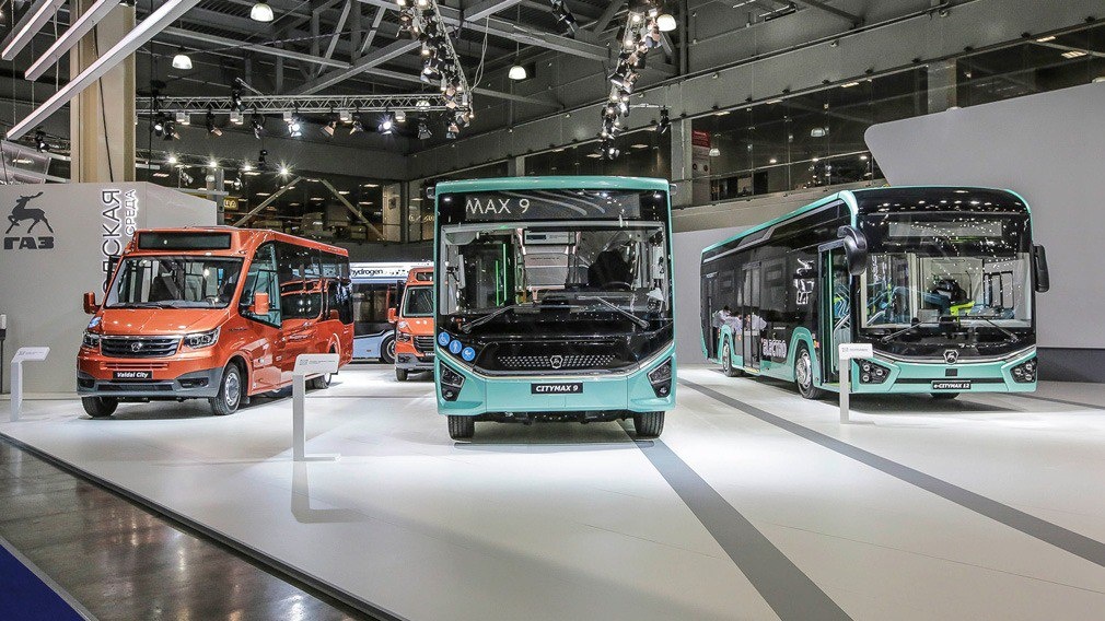 На фото слева направо: Valdai City, CITYMAX 9 и e-CITYMAX 12, которые также были представлены на Bus World.