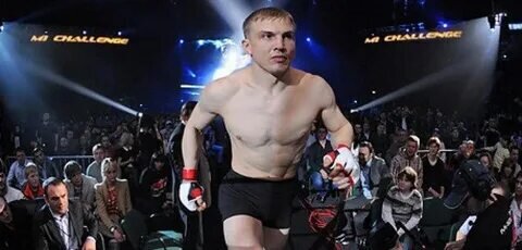 В 2004 году 22-летний датчанин  Мартин Кампманн считался одной из главных молодых звёзд европейских смешанных единоборств.