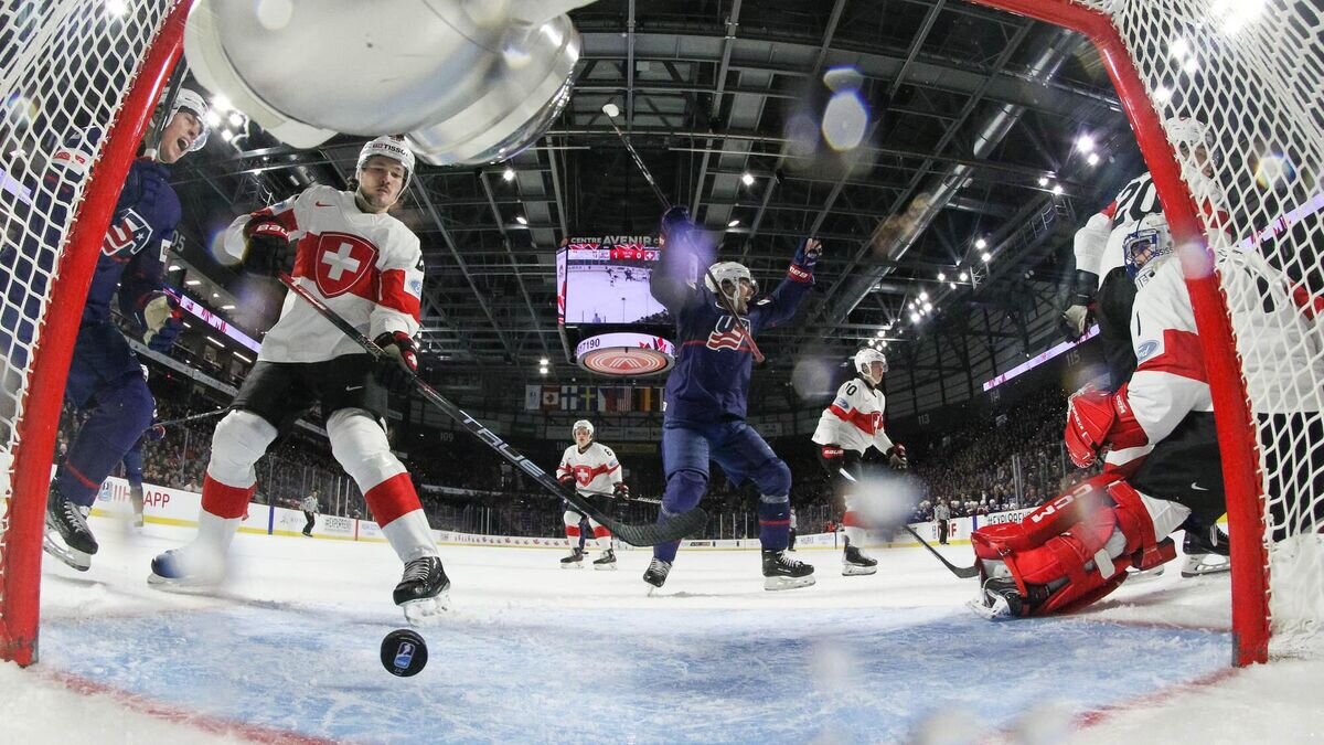    Эпизод матча США - Швейцария на МЧМ-2023© Фото : iihf.com