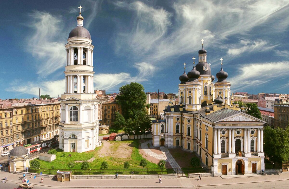 Фото взято с сайта https://www.spbmuzei.ru/vladimirskiy_sobor.htm