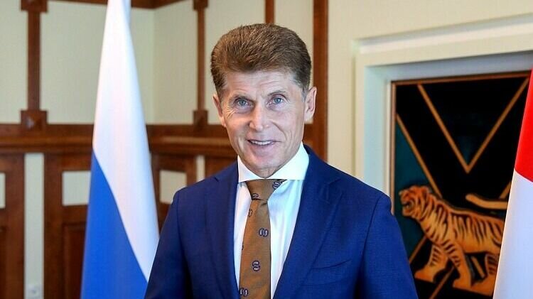     Губернатор Приморского края Олег Кожемяко поздравил местных жителей с Днем студента. Всего в регионе около 100 тысяч человек, обучающихся в вузах и колледжах — поэтому этот день особенно важен для молодежи.