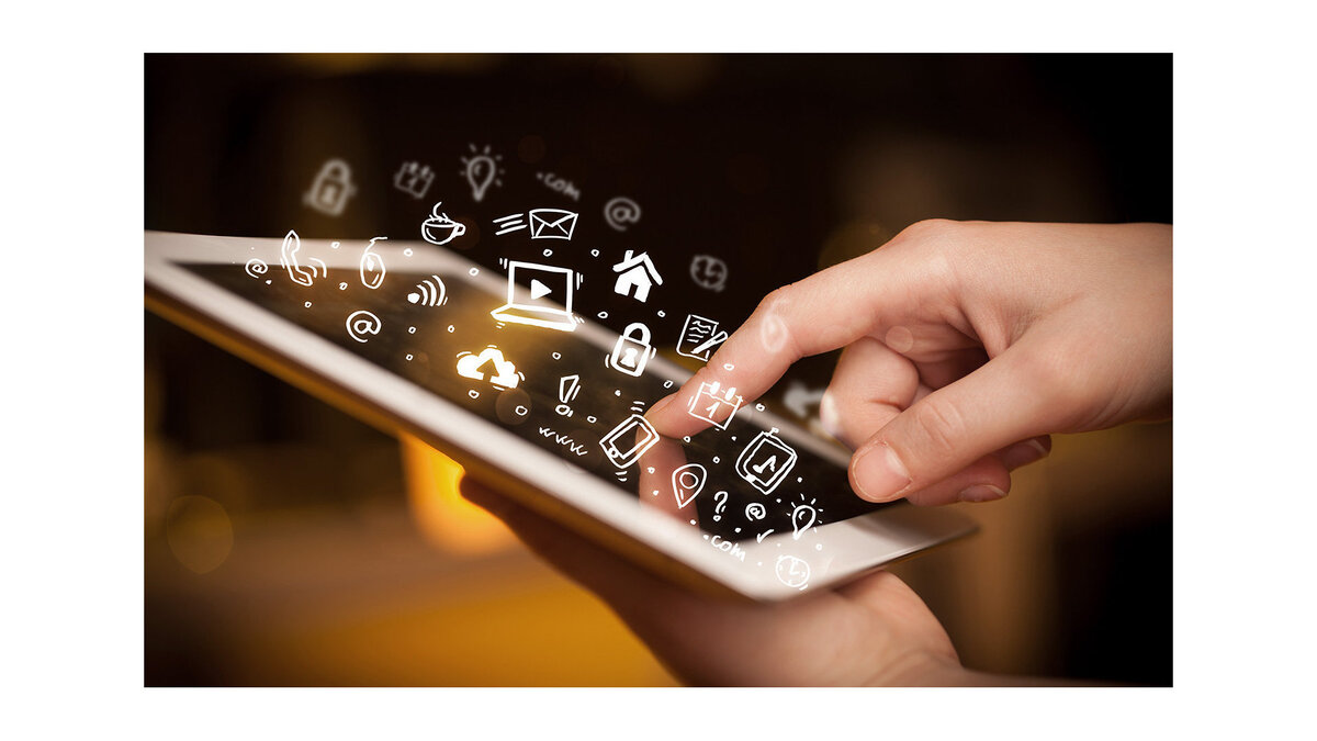    %Планшет© fotolia.com / ra2 studio