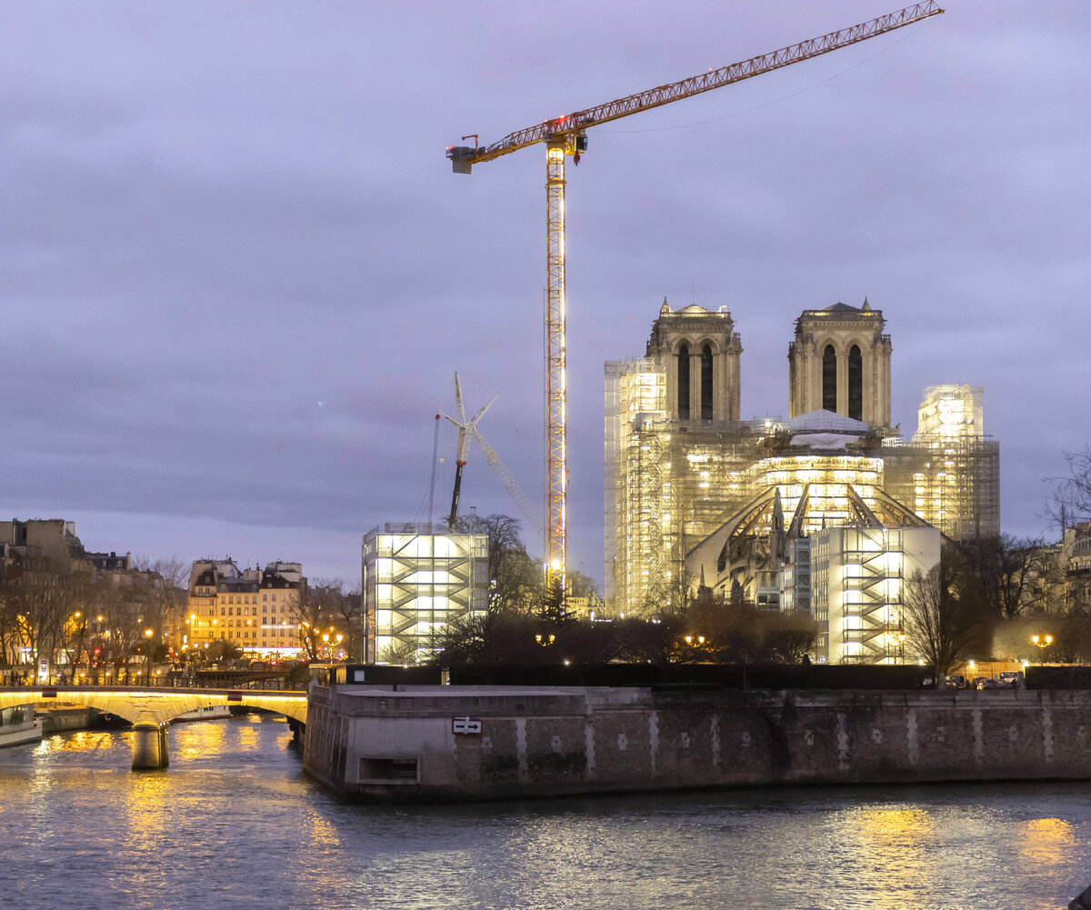     Собор Парижской Богоматери откроют после реконструкции в декабре 2024 года