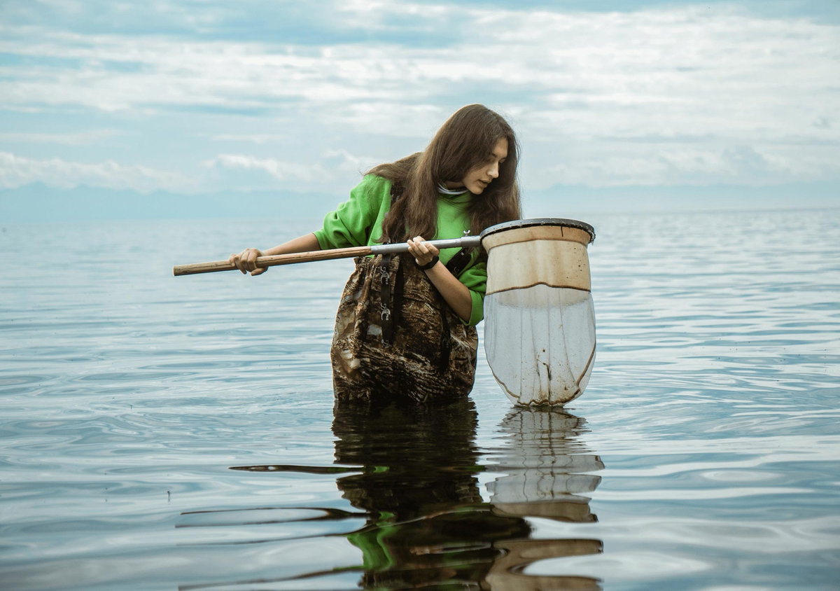 Сбор образцов в озере Байкал Фото: НИИ биологии Иркутского государственного университета