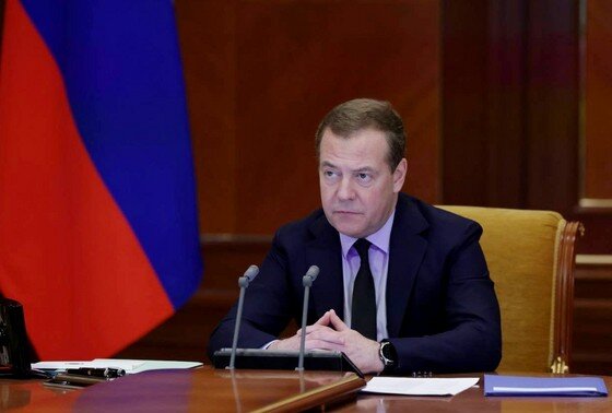    Дмитрий Медведев