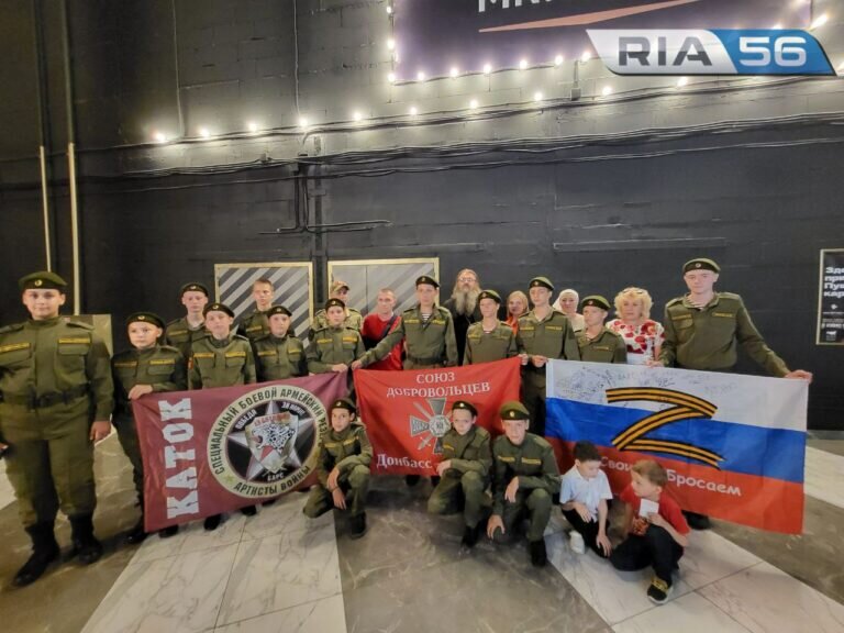    Три дня войны: В Оренбурге состоялся показ фильма о СВО священника Сергия Баранова Андрей Севостьянов