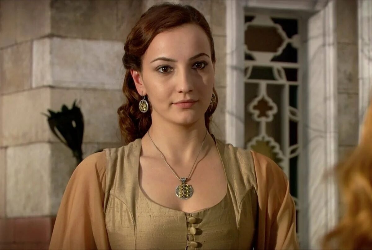 - ...прощай, Хюррем! источник: pulse.mail.ru