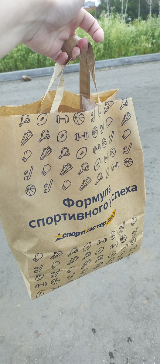 Вчера случайно в приложение зашла а там промокод со скидкой 10% , если у кого то есть приложение спорт мастера посмотрите в личном кабинете, в разделе промокоды.