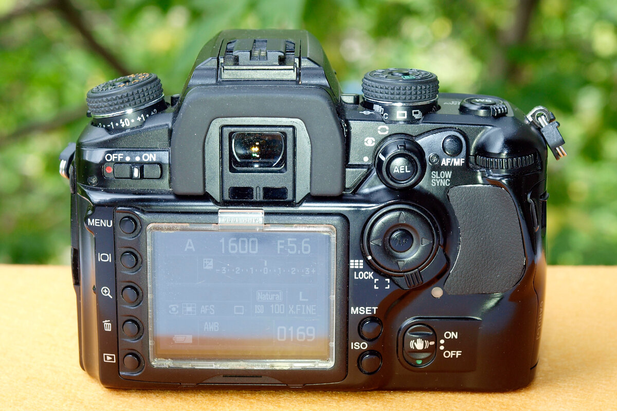 Konica Minolta Dynax 7D