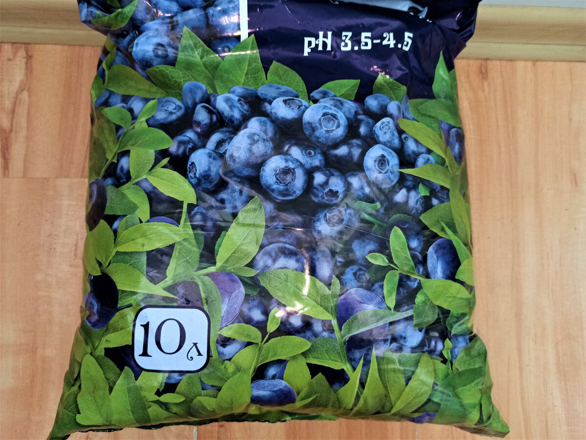   Готовый субстрат для голубики с кислой реакцией: рН 3,5 - 4,5. Фото автора.