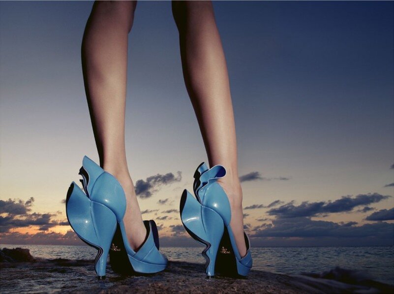 Иллюстрация: Camilla Akrans. Shoes. 