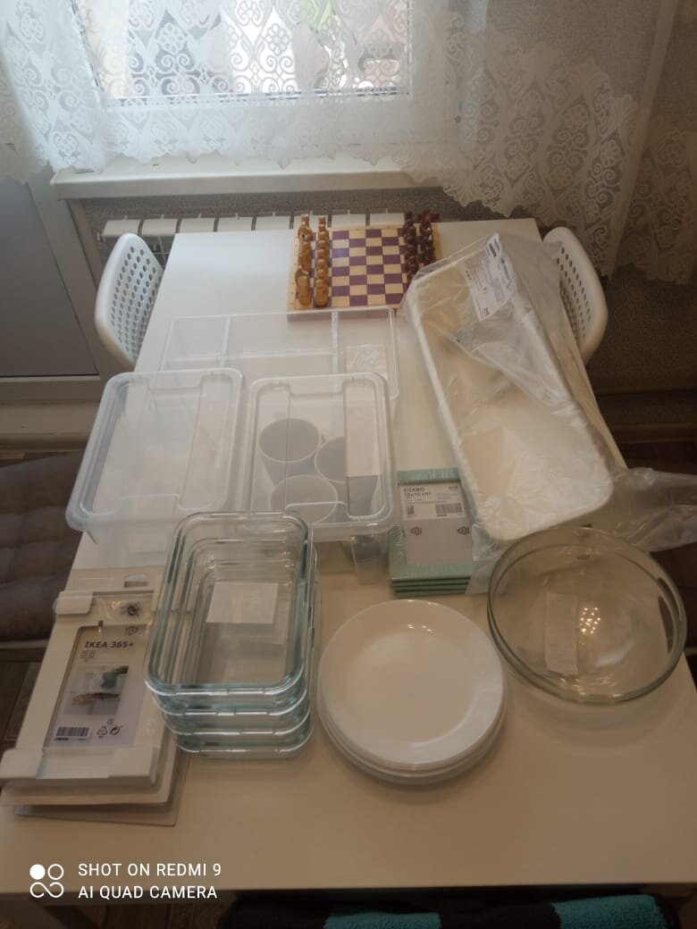 Фото автора. Покупки из Икея на столе МЕЛЬТОРП.