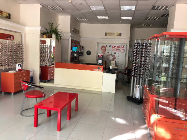 Салон "Троянда-оптика" в Таганроге, на Петровской, 60
