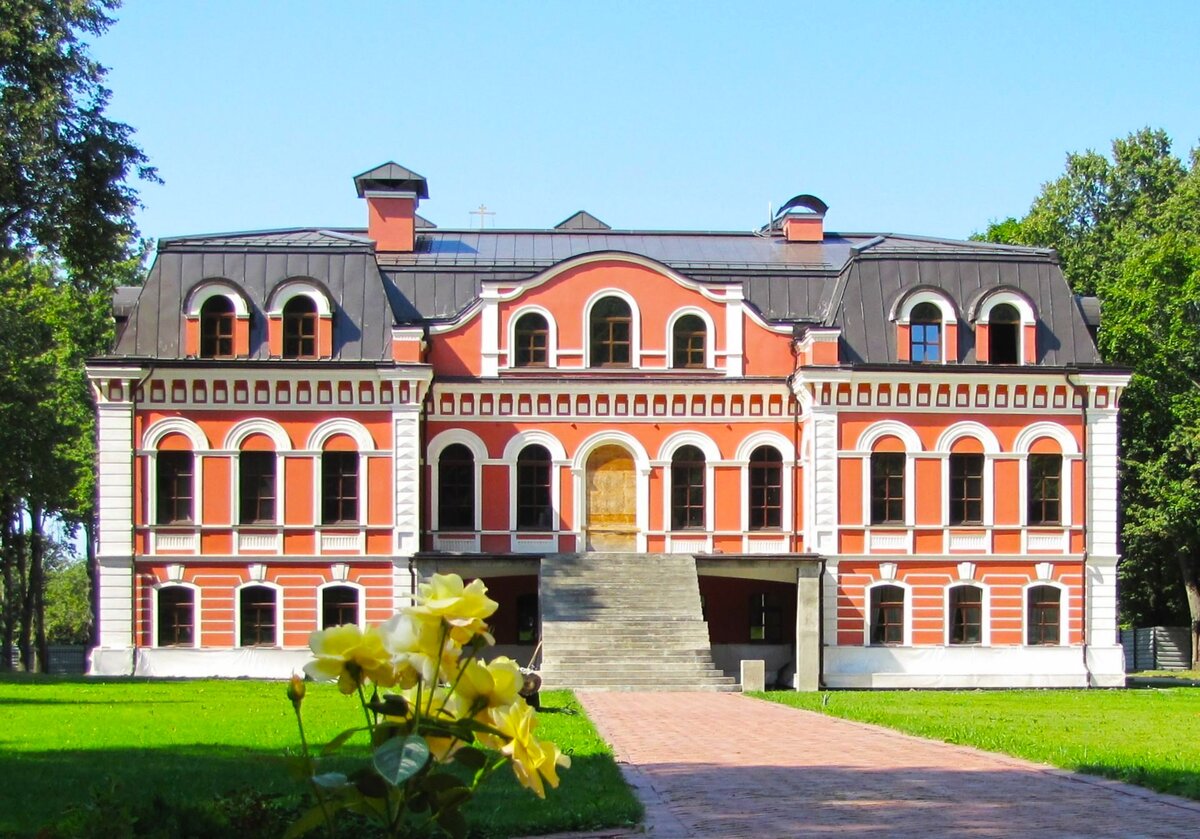 Господский дом усадьбы Красное. https://krasnaya-pahra.ru