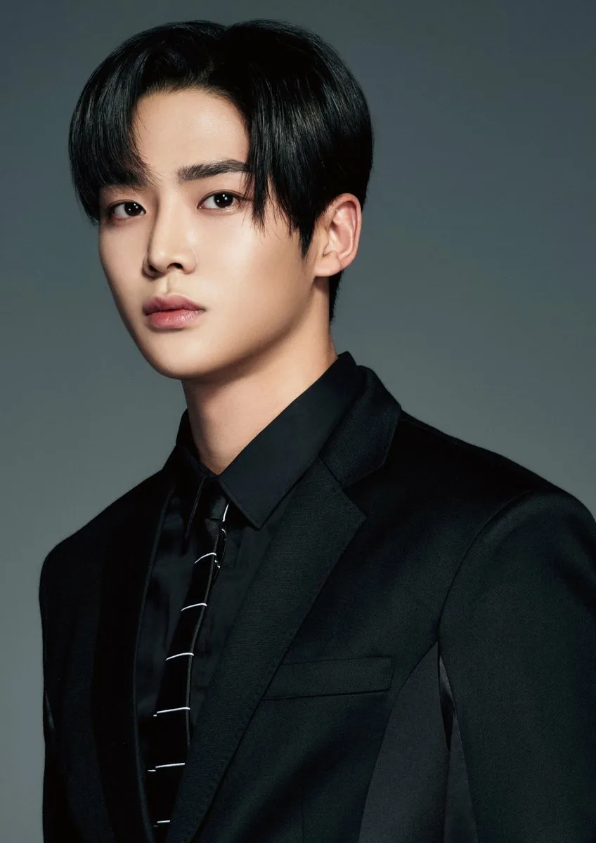 Реун. Sf9 Rowoon. Группа sf9 Роун. Роун из sf9.