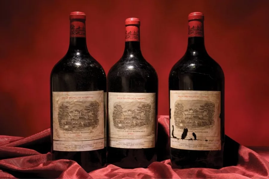 Вкусное дорогое вино. Chateau Lafite 1869. Chateau Lafite Rothschild 1787. Шато бордо 1869. Chateau Lafite, урожая 1787 года,.