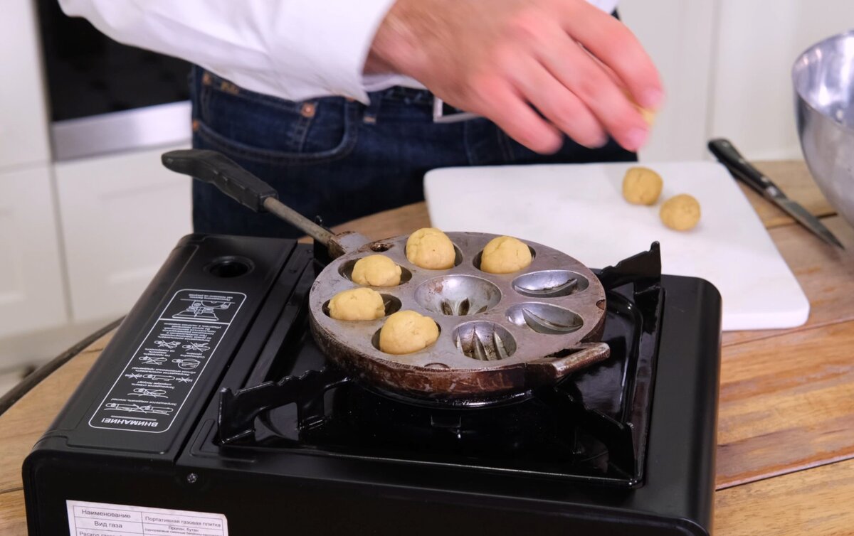 Орешки со сгущенкой в советской формочке ☆ Популярный советский рецепт  печенья | Борисов TV | Дзен