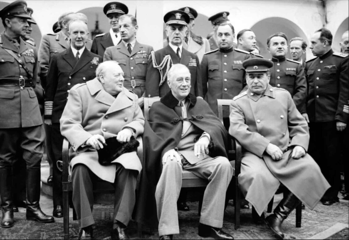 Сталин Черчилль и Рузвельт